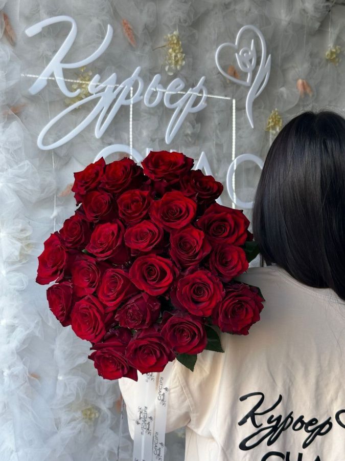 Элитные Красные Розы 25 шт. Элитные Красные Розы 25 шт.
