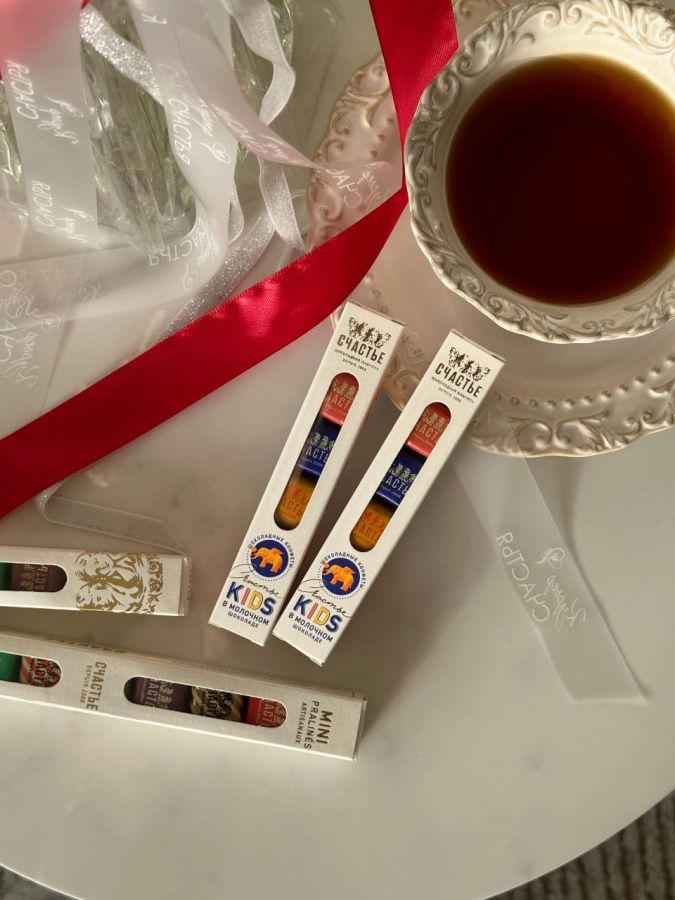 Набор из 6 конфет «Счастье» Детям Набор из 6 конфет «Счастье» Детям