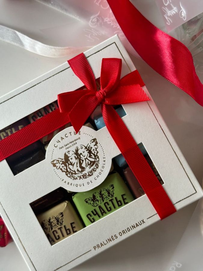 Набор из 9 конфет «Счастье»