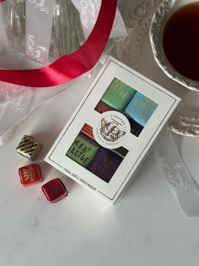 Набор из 6 конфет «Счастье» Набор из 6 конфет «Счастье»