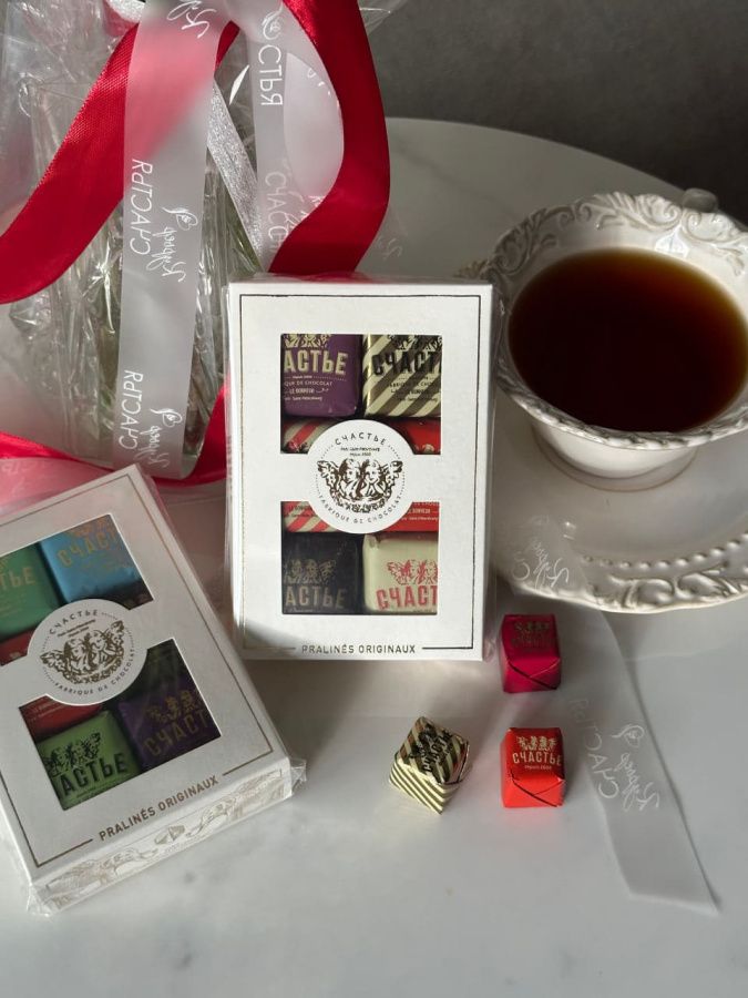 Набор из 6 конфет «Счастье» Набор из 6 конфет «Счастье»