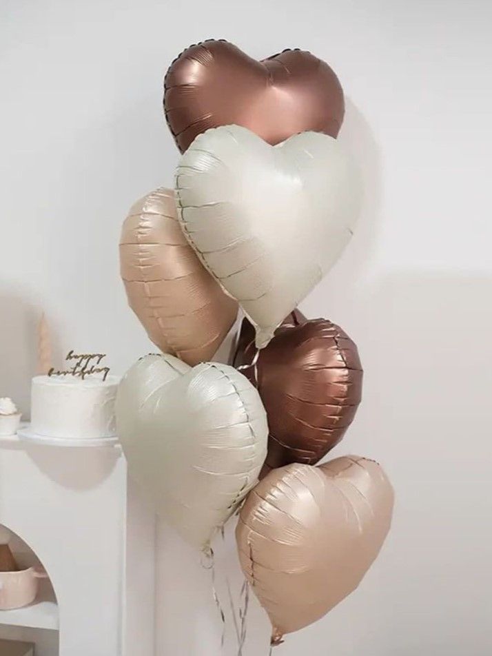 Фонтан шаров «Сладкая карамель»